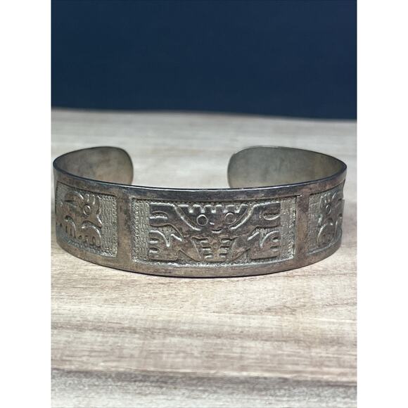 Vintage Sterling Silver 925 ECUADOR signed Cuff Bangle Story Teller Bracelet - Picture 1 of 12